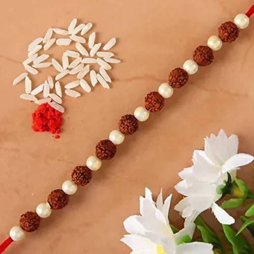 Rudraksha Elite Rakhi & Kaju Rolls Box - Distacart