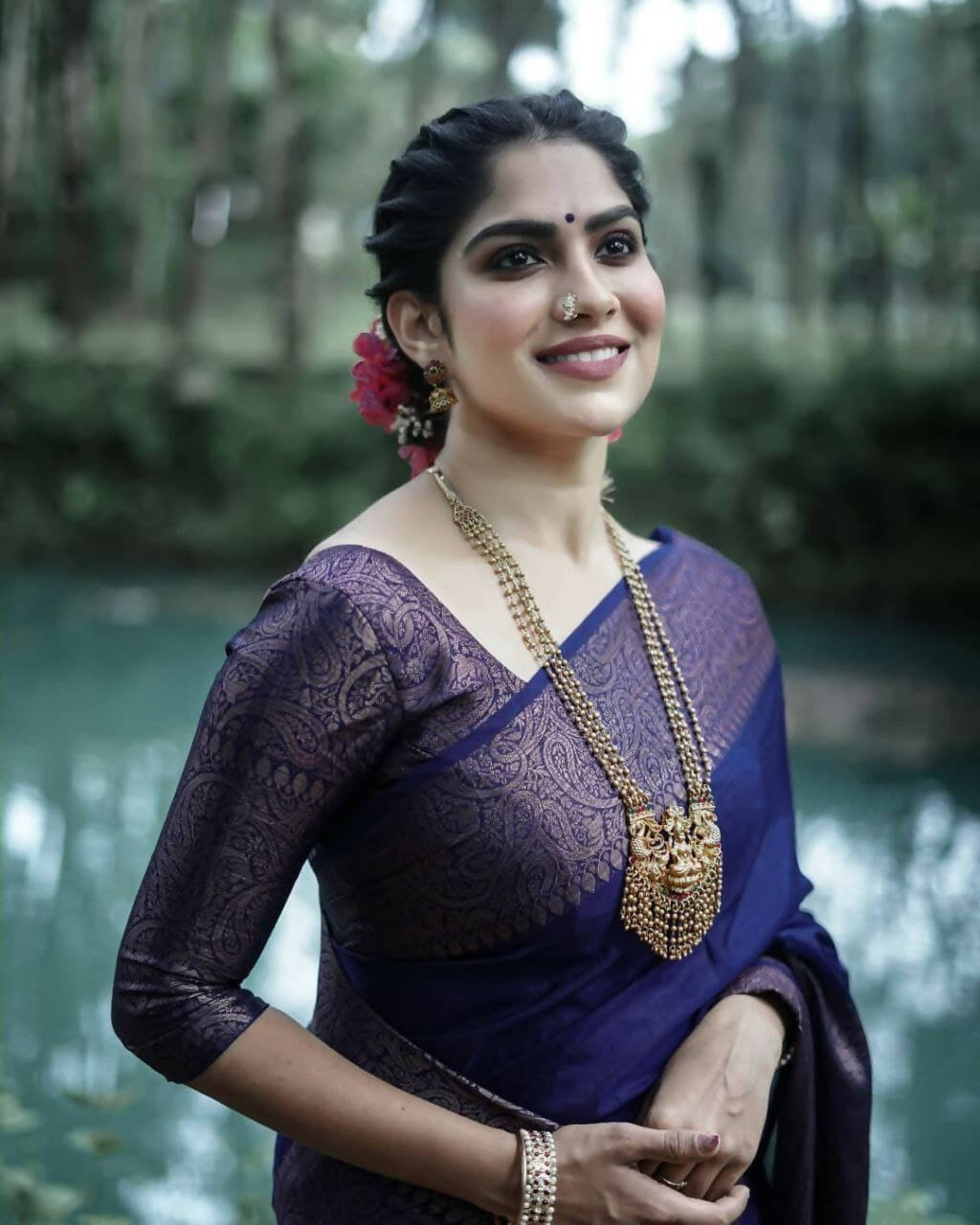 DEIANA'S Beautiful Golden Jari with New Design Soft Lichi Silk Saree - Navy Blue - Distacart