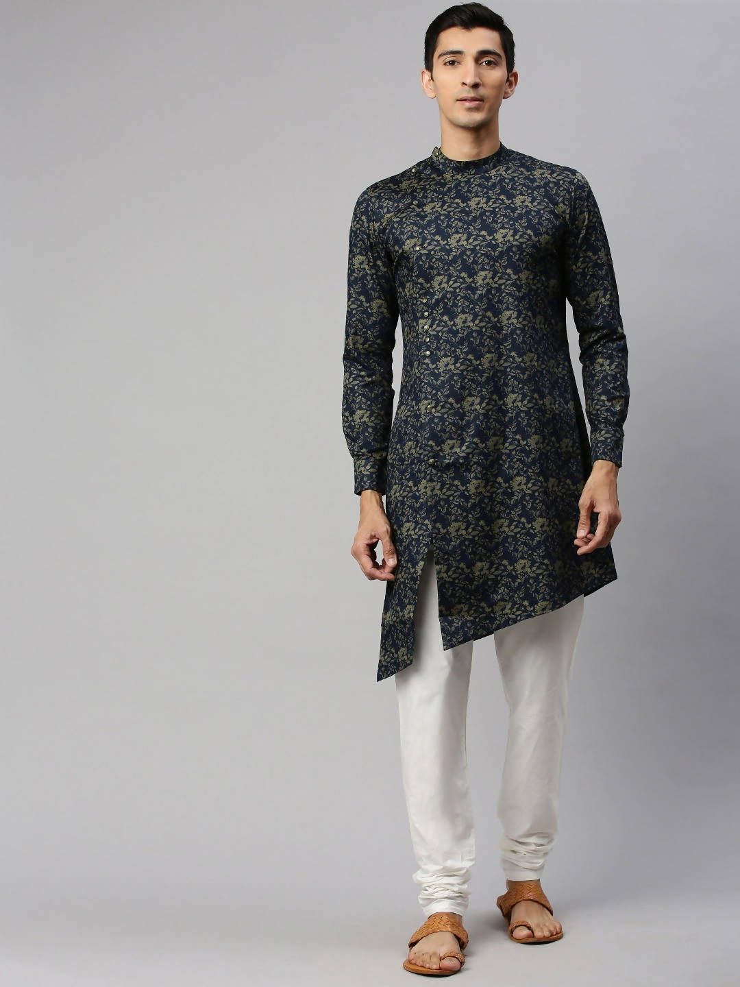 Manyavar Men Navy Blue & Beige Floral Printed Straight Kurta - Distacart