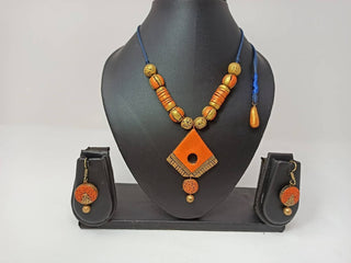 Terracotta Diamond Pendant Mini Necklace Set With Hangings
