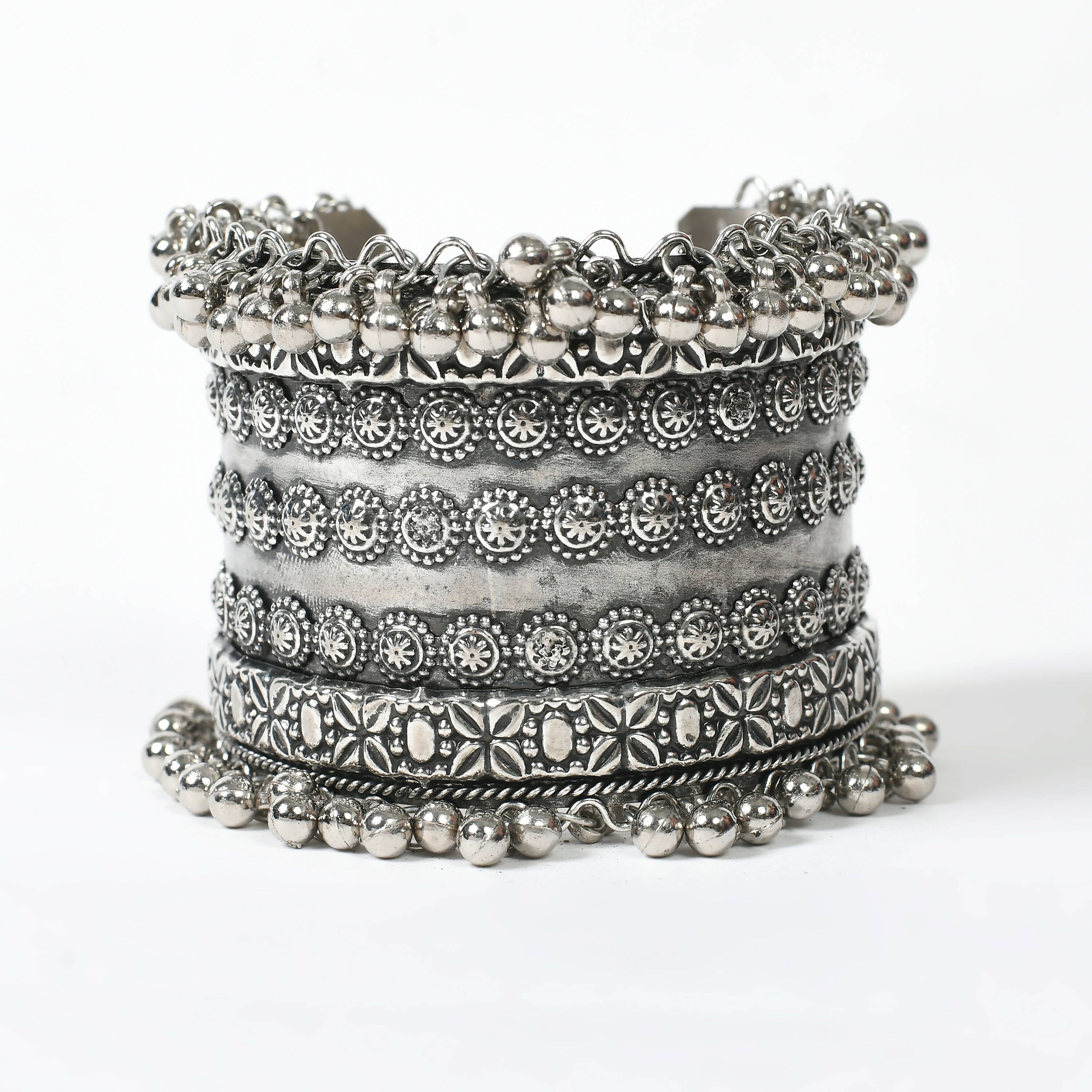 Mominos Fashion Joharkamal Oxidised Silver-Plated Ghungroo Handcraft Bracelet - Design 025 - Distacart