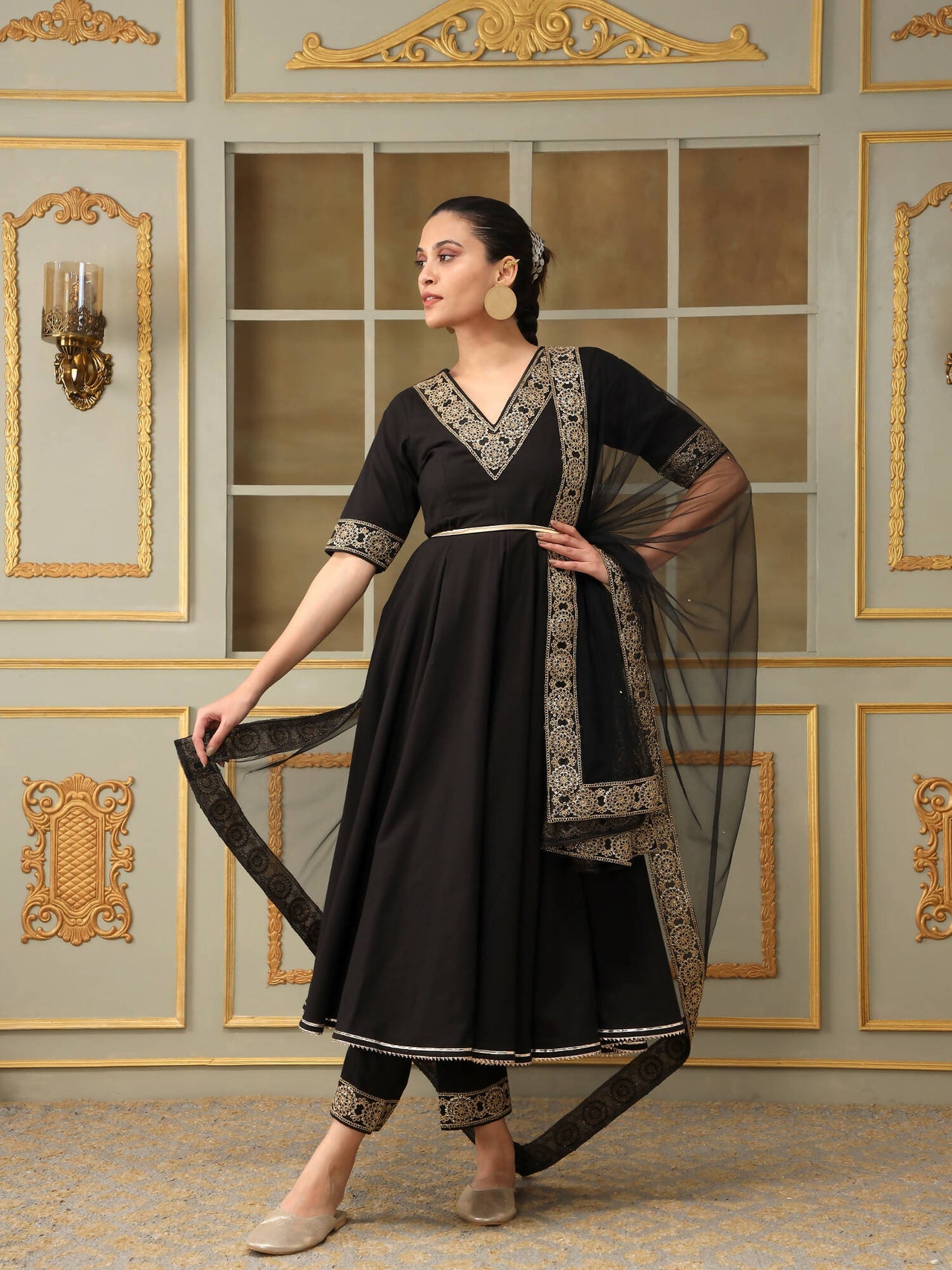 Pomcha Jaipur Black Saadgi Sunheri Lace Black Anarkali Set - Distacart