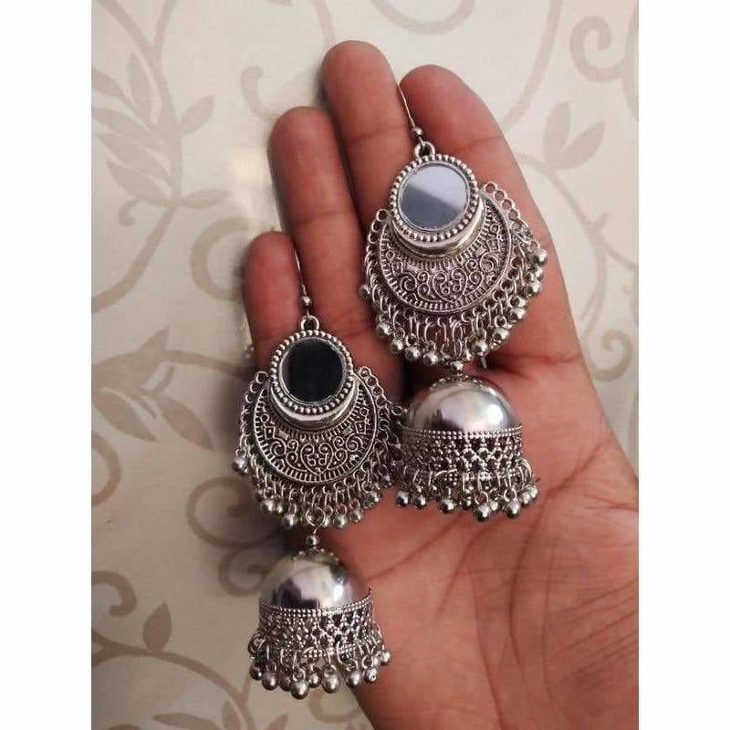 Women artificial jwellery Earring Color-Silver