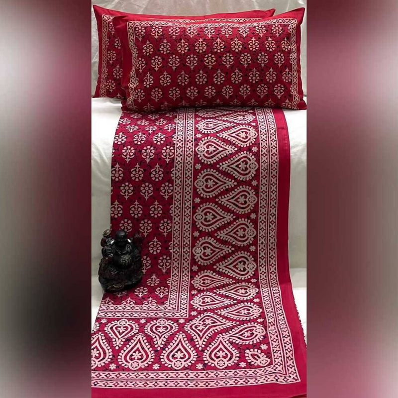 Clovers &amp; Crafts Neptol Double Bedsheet With Two Pillow Covers - Red
