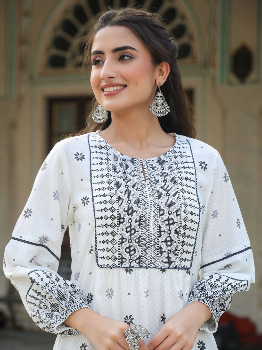Juniper Women's White Rayon Staple Printed Straight Clothing Set - Distacart