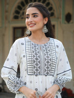 Thumbnail for Juniper Women's White Rayon Staple Printed Straight Clothing Set - Distacart