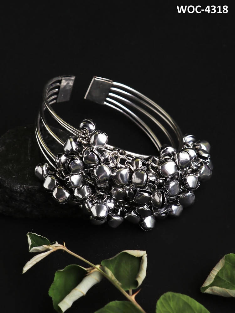 Mominos Fashion Johar Kamal Oxidised Silver Ghungroo Bracelet