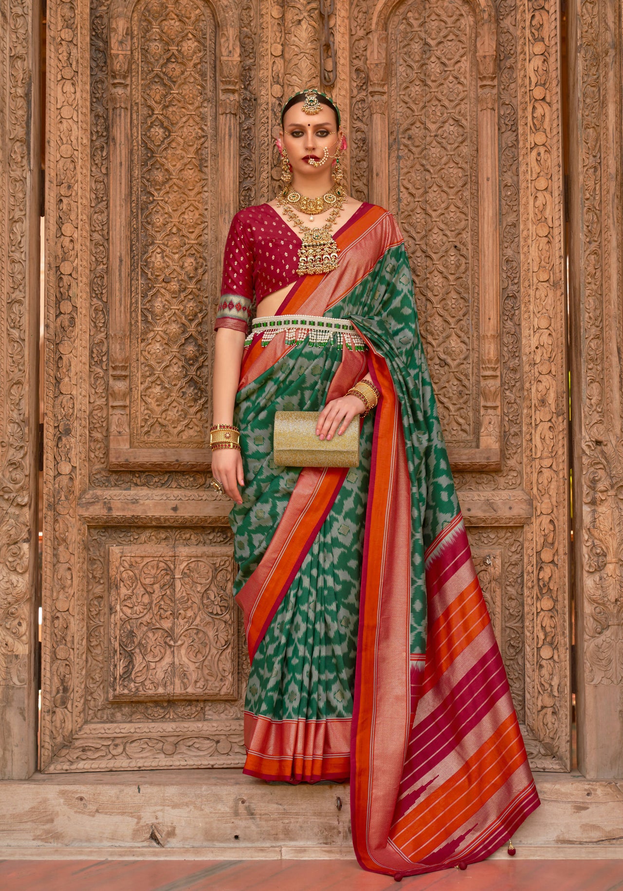 Green Silk Abstract Printed Saree With Unstitched Blouse Piece - Aanchal - Distacart