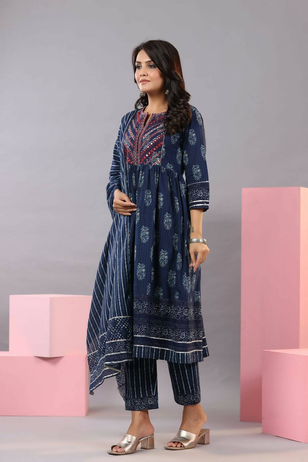 Juniper Women Indigo Cotton Cambric Batik texture Printed Kurta, Pants and Dupatta Set - Distacart