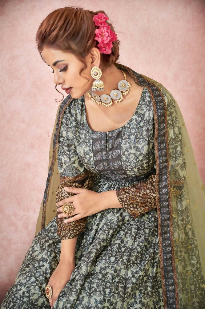 Everywhere Designer Black Dola Silk Gown With Dupatta - Anbazaar - Distacart