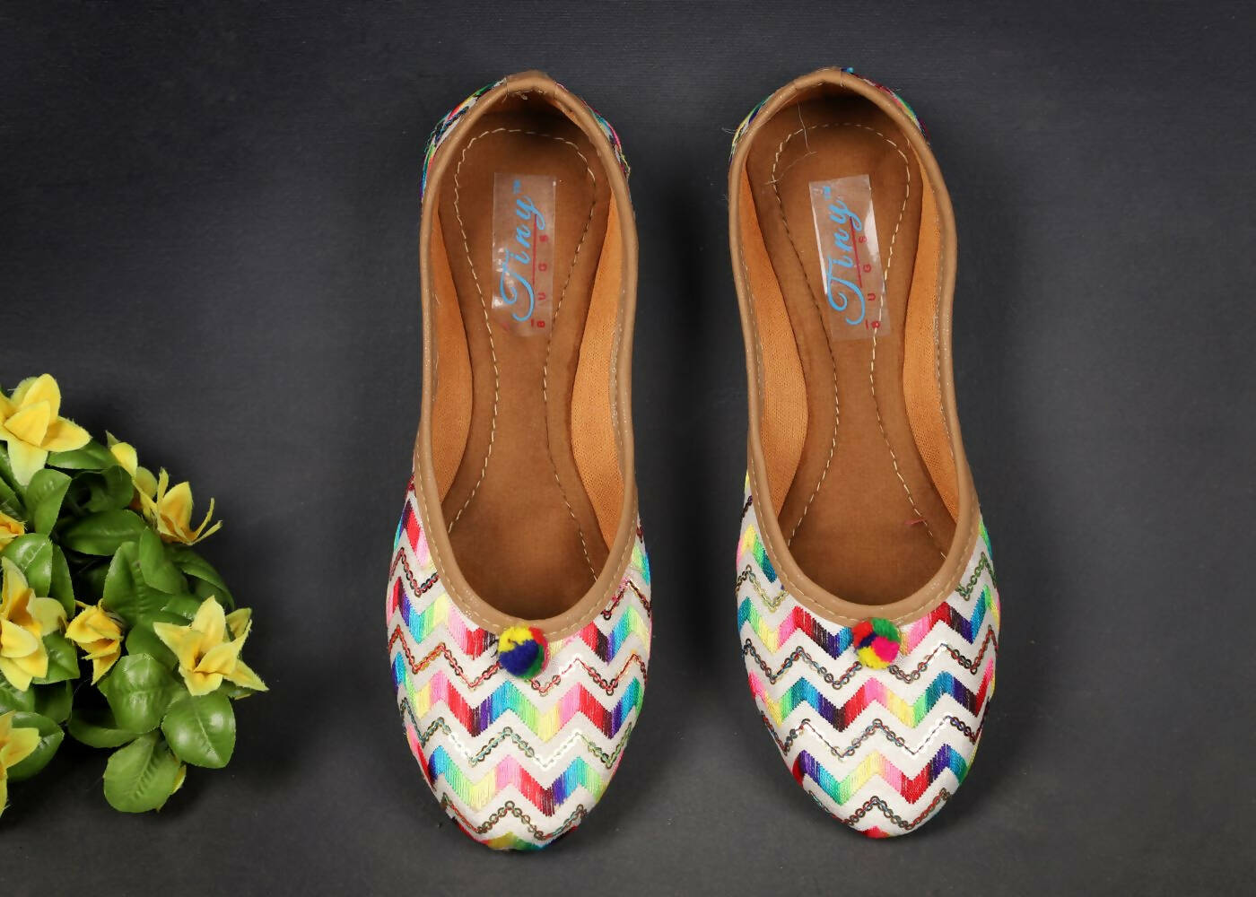 Tiny Bugs Girls Hand Crafted Ethnic Juttis - Multi - Distacart