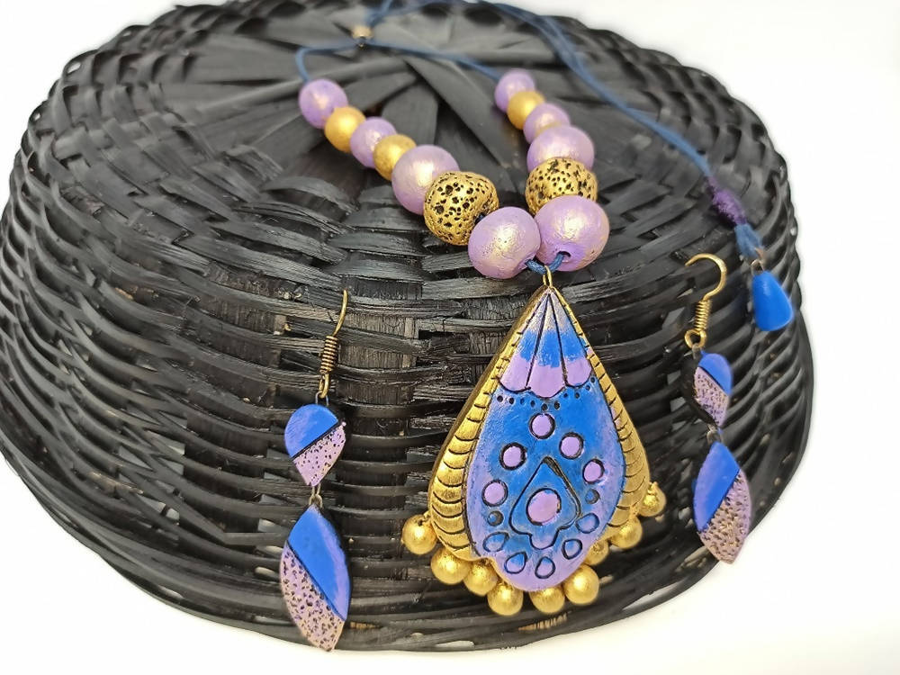 Terracotta Boho Style Medium Neckset With Hangings-Lavender And Gold