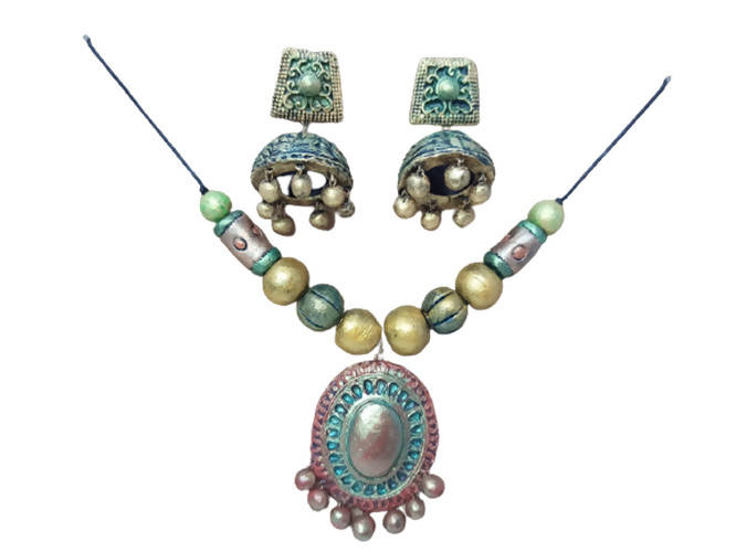 Terracotta Boho Style Mini Necklace Set With Jhumkas-Green