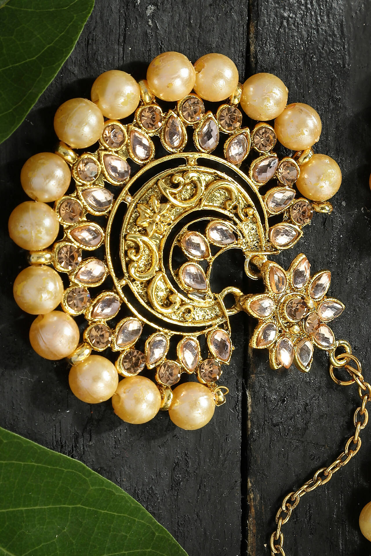 Mominos Fashion Joharkamal Kundan work Earrings with Tika - Distacart