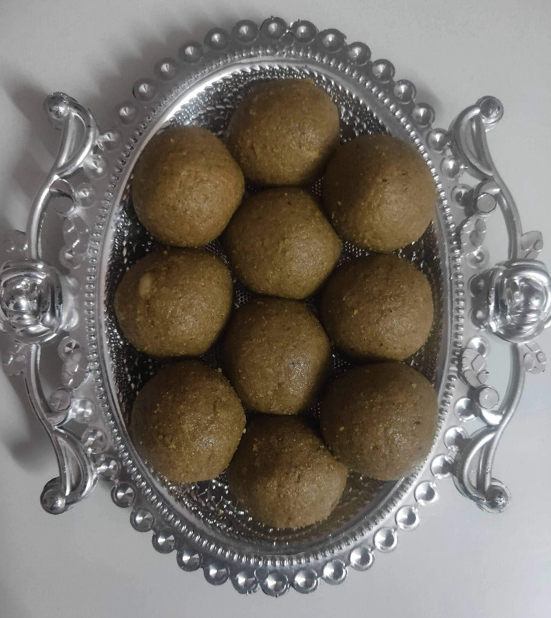 Govis Foods - Jaggery Bajra Gondh Laddu (Pearl Millet)