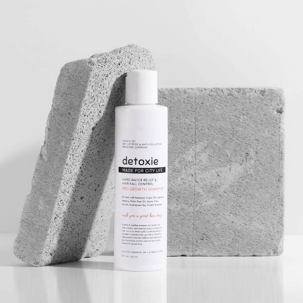 Detoxie Hard Water Relief & Hair Fall Control Pro Growth Shampoo - Distacart