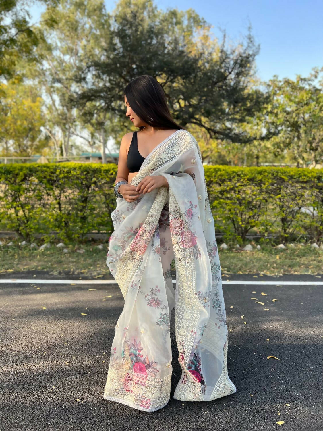 Vastrasky White Organza Saree - Distacart