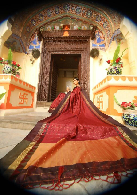 Vishnu Weaves Women's Maroon Raw Silk Checks Zari Woven Saree with Unstitched Blouse - Distacart