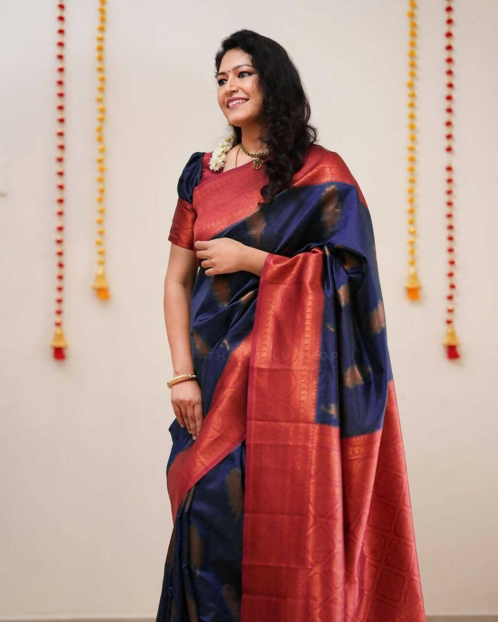 DEIANA'S Beautiful Golden Jari with New Design Soft Lichi Silk Saree - Navy Blue - Distacart