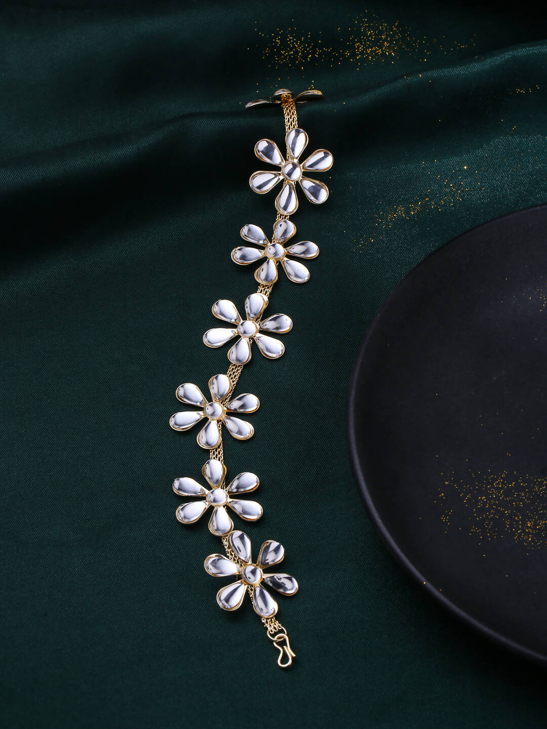 NVR Women's Gold-Plated Traditional Trending Matha Patti - Distacart