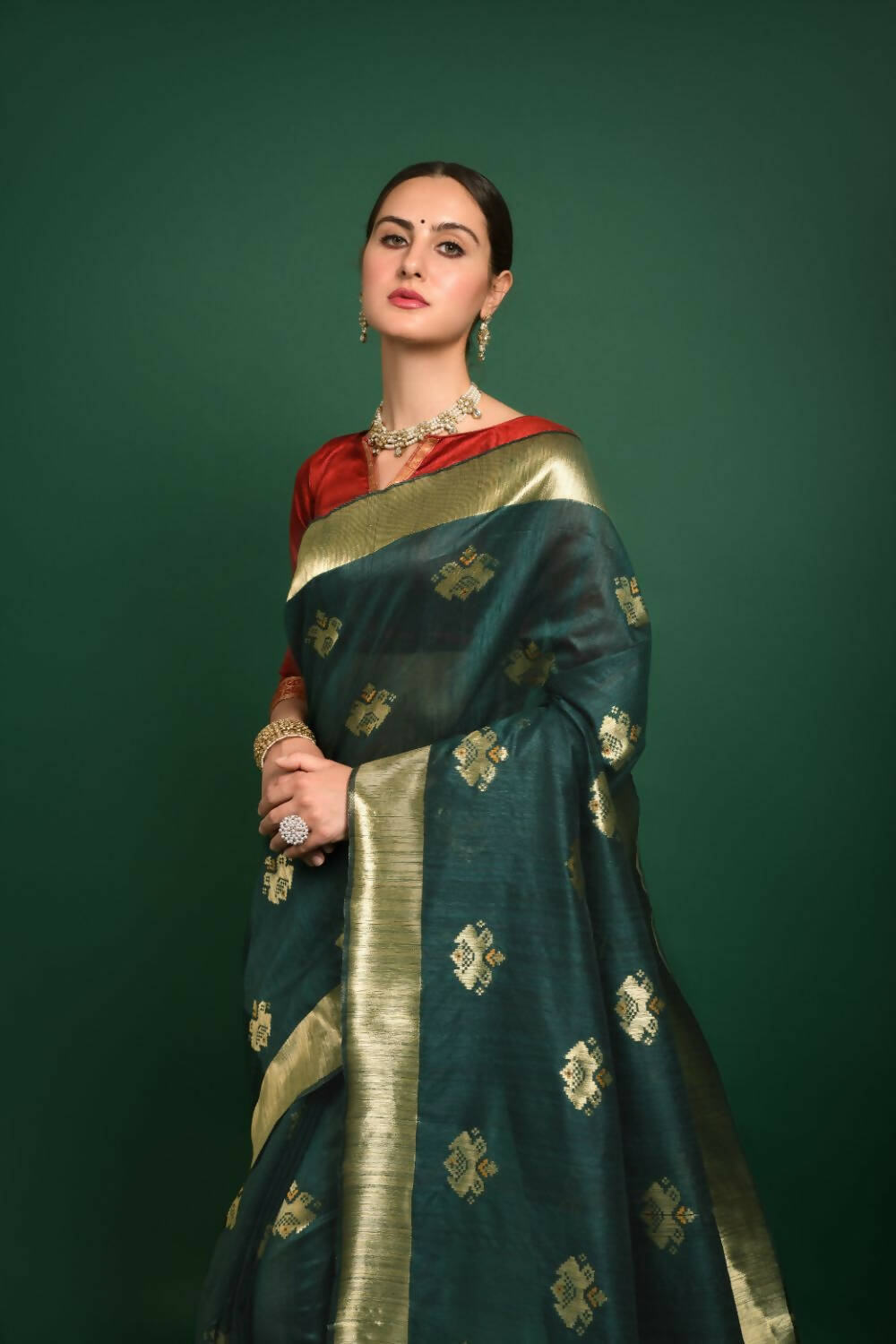 Vishnu Weaves Women's Bottle Green Tussar Silk Zari Woven Saree with Blouse - Distacart