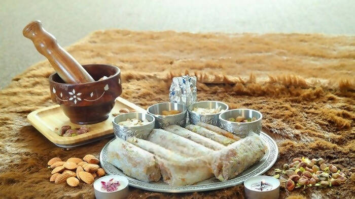 Godavari Vantillu Dry Fruit Pootharekulu - Distacart