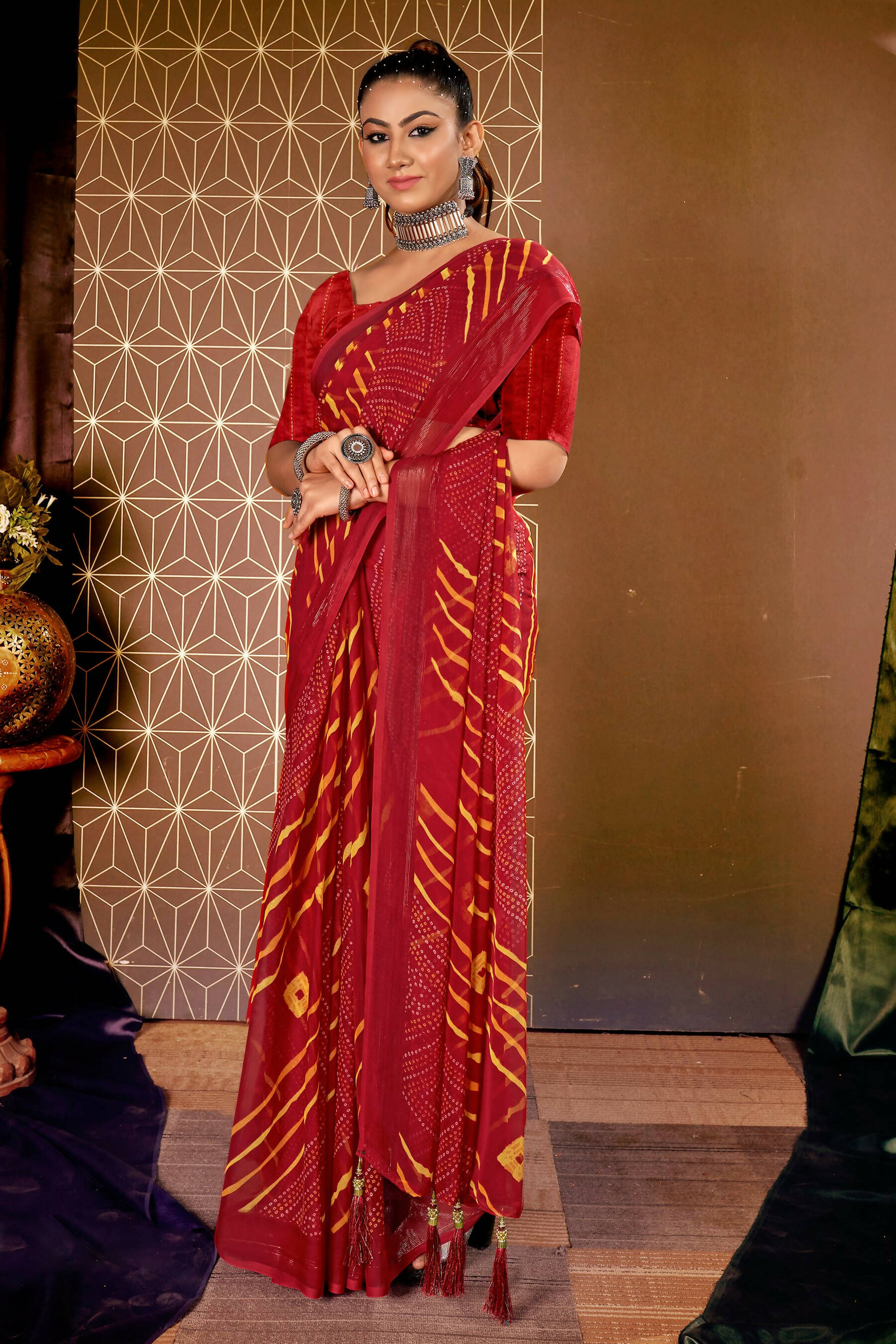 Maroon Chiffon Leheriya Printed Saree With Unstitched Blouse Piece - Shanaya - Distacart