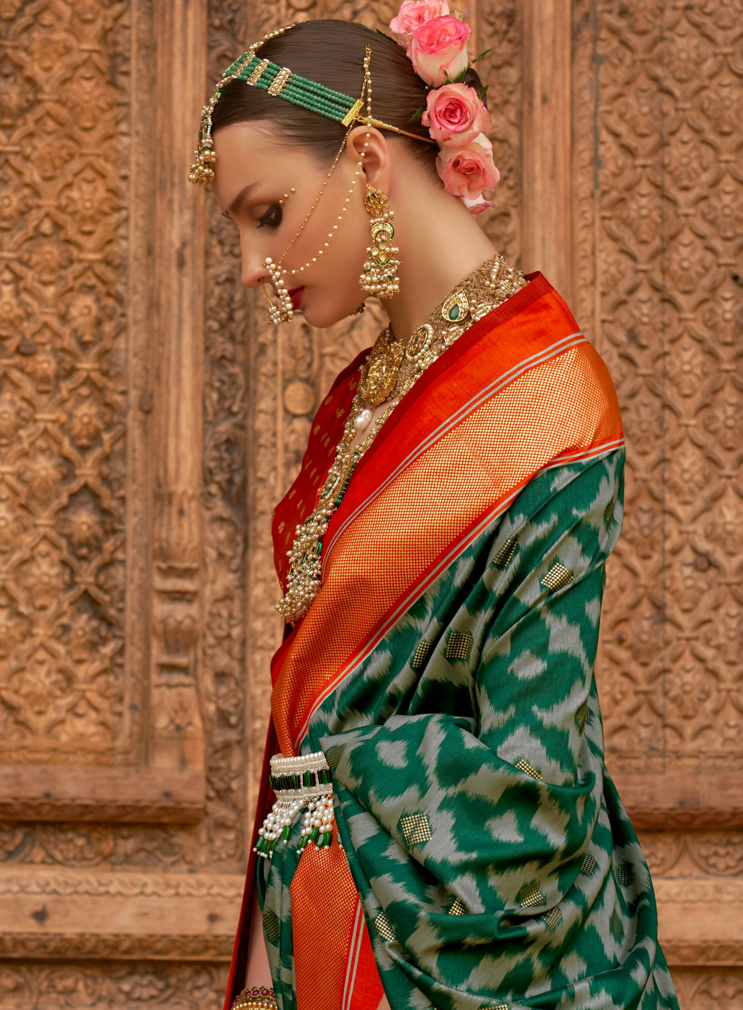 Green Silk Abstract Printed Saree With Unstitched Blouse Piece - Aanchal - Distacart