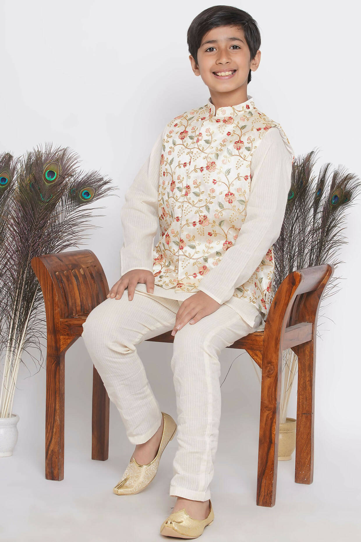 Little Bansi Banarsi Floral Embroidery Jacket with Cotton Kantha kurta and Kantha Pyjama - Cream - Distacart