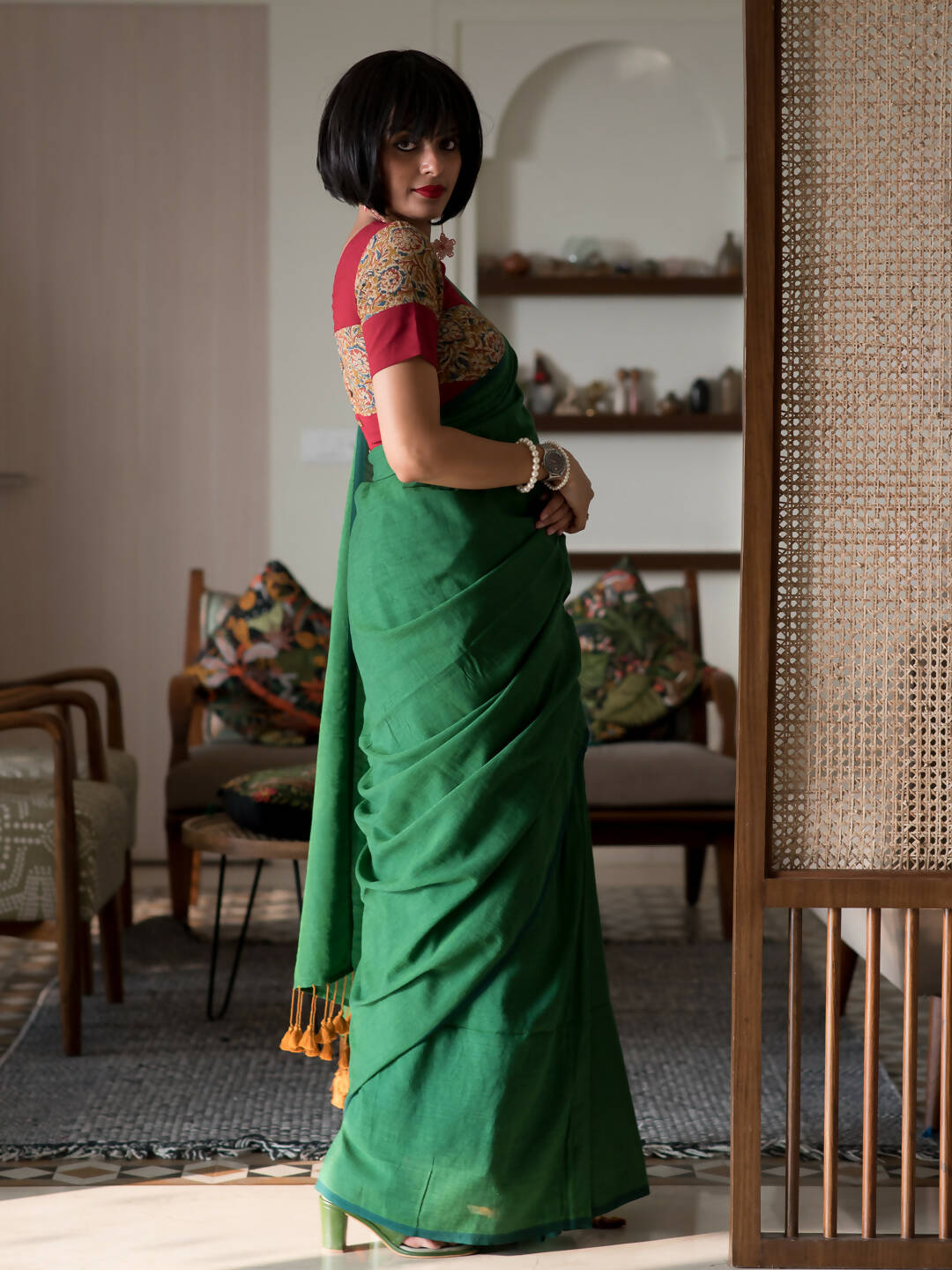 Suta Green Solid Cotton Blend Saree - Distacart