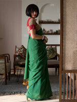 Thumbnail for Suta Green Solid Cotton Blend Saree - Distacart
