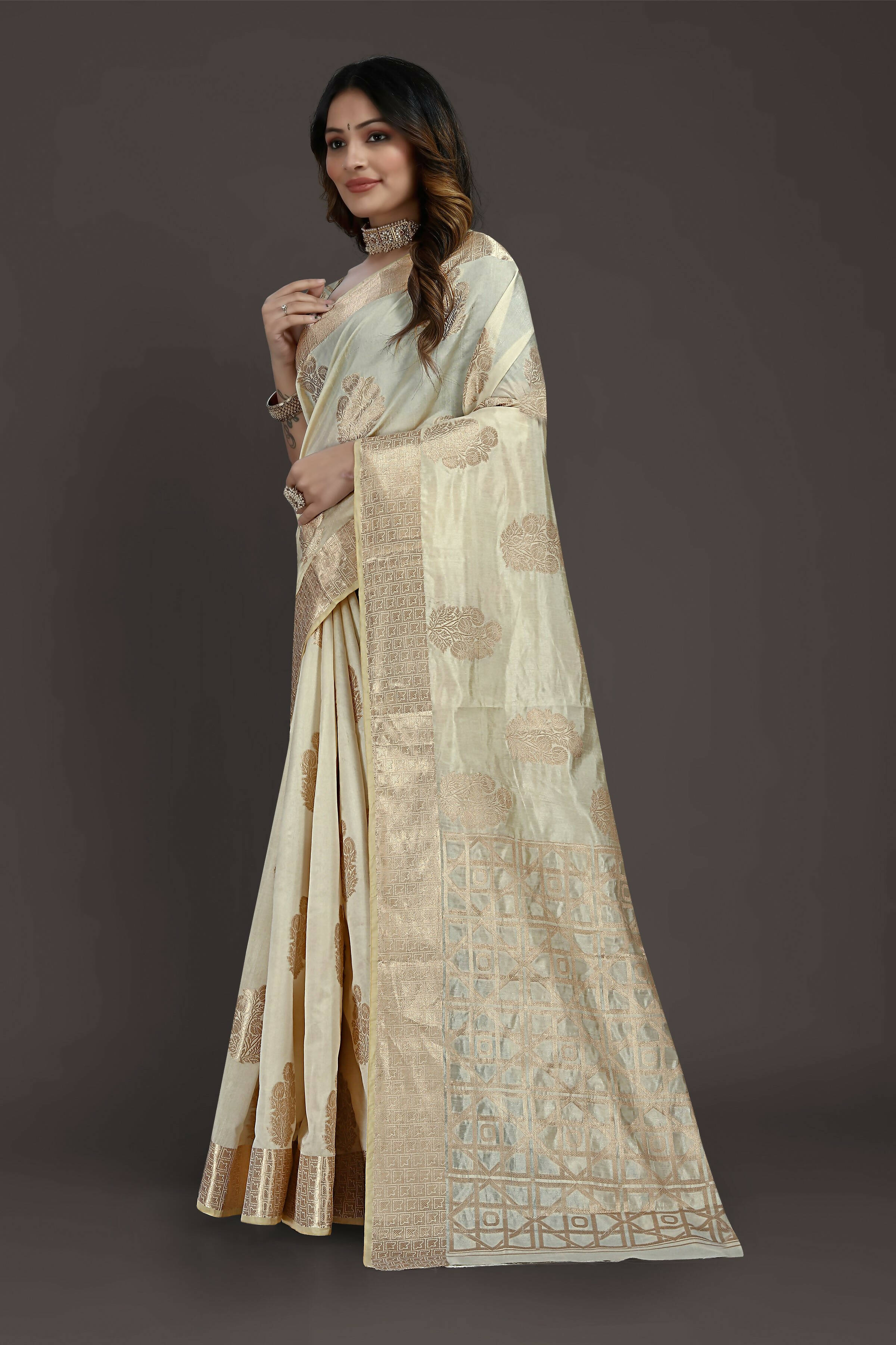 Off White Pure Raw Silk Zari Woven Saree with Unstitched Blouse Piece - Alisha - Distacart