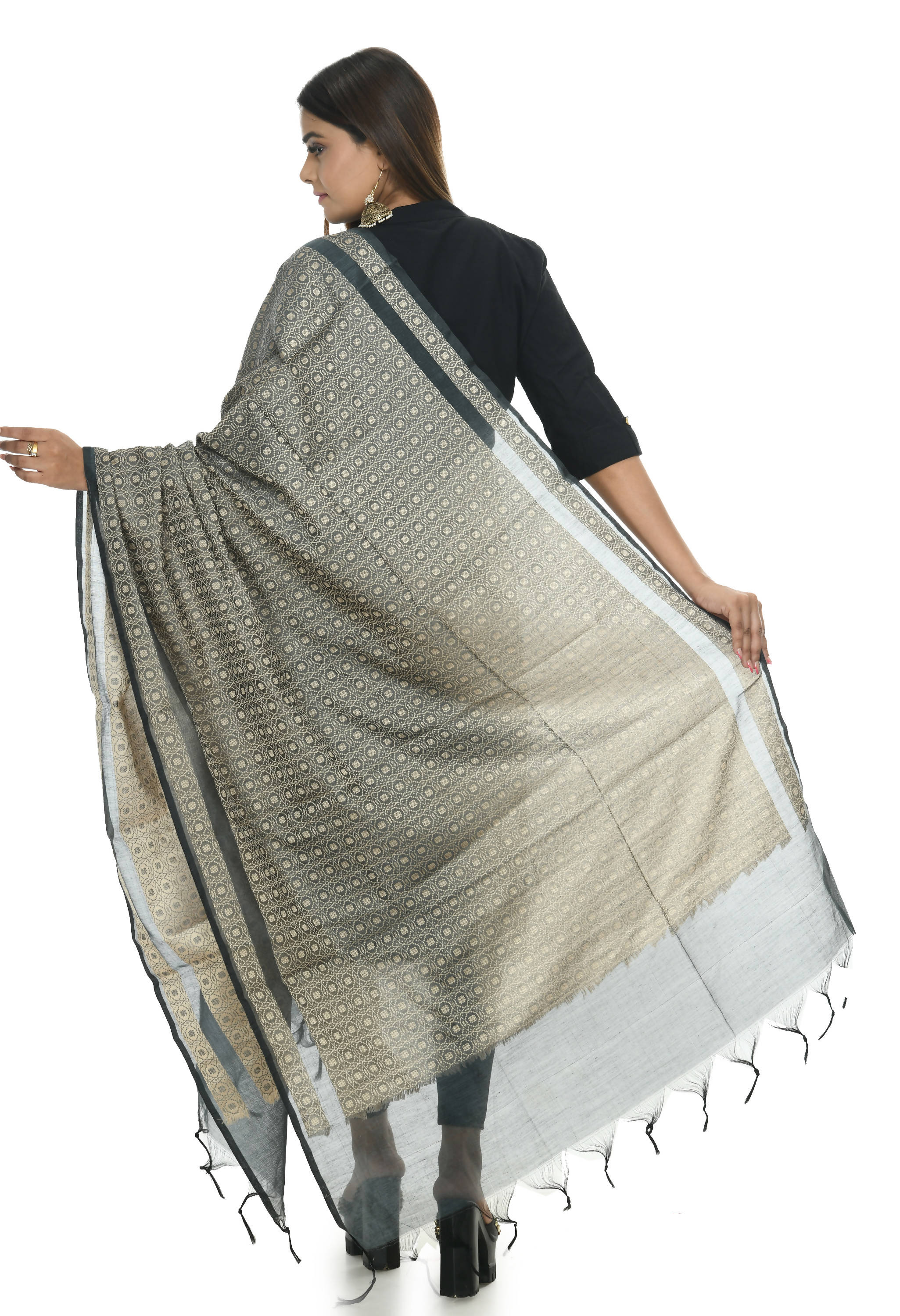 Mominos Fashion Moeza Handloom Cotton Grey Dupatta - Distacart