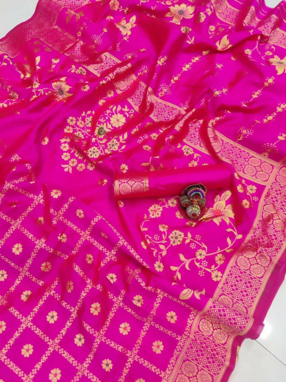DEIANA'S Beautiful Golden Jari with New Design Soft Lichi Silk Saree - Pink - Distacart
