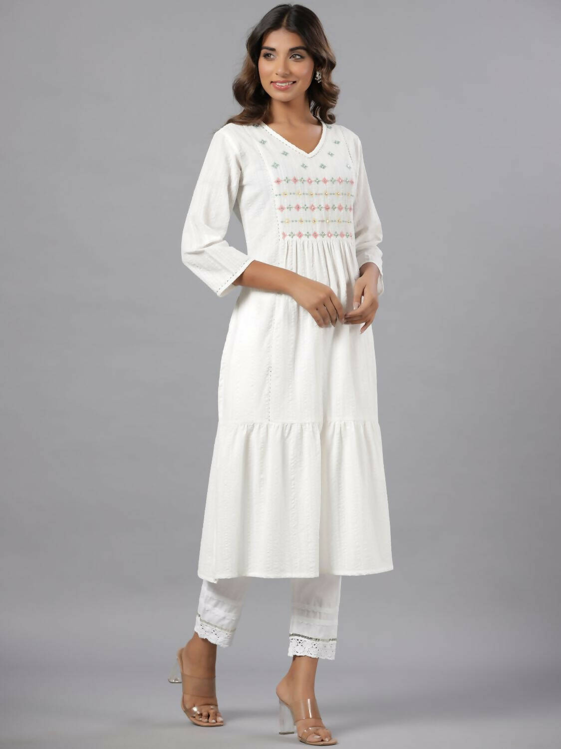 Juniper Women White Seer Sucker Embroidered High Slit Kurta - Distacart