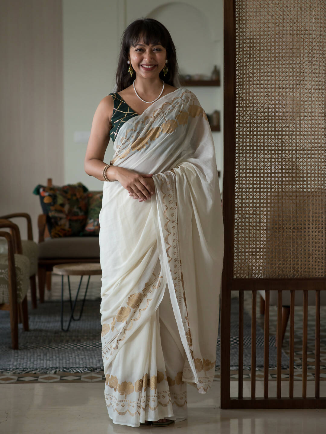 Suta White Floral Cotton Blend Saree - Distacart