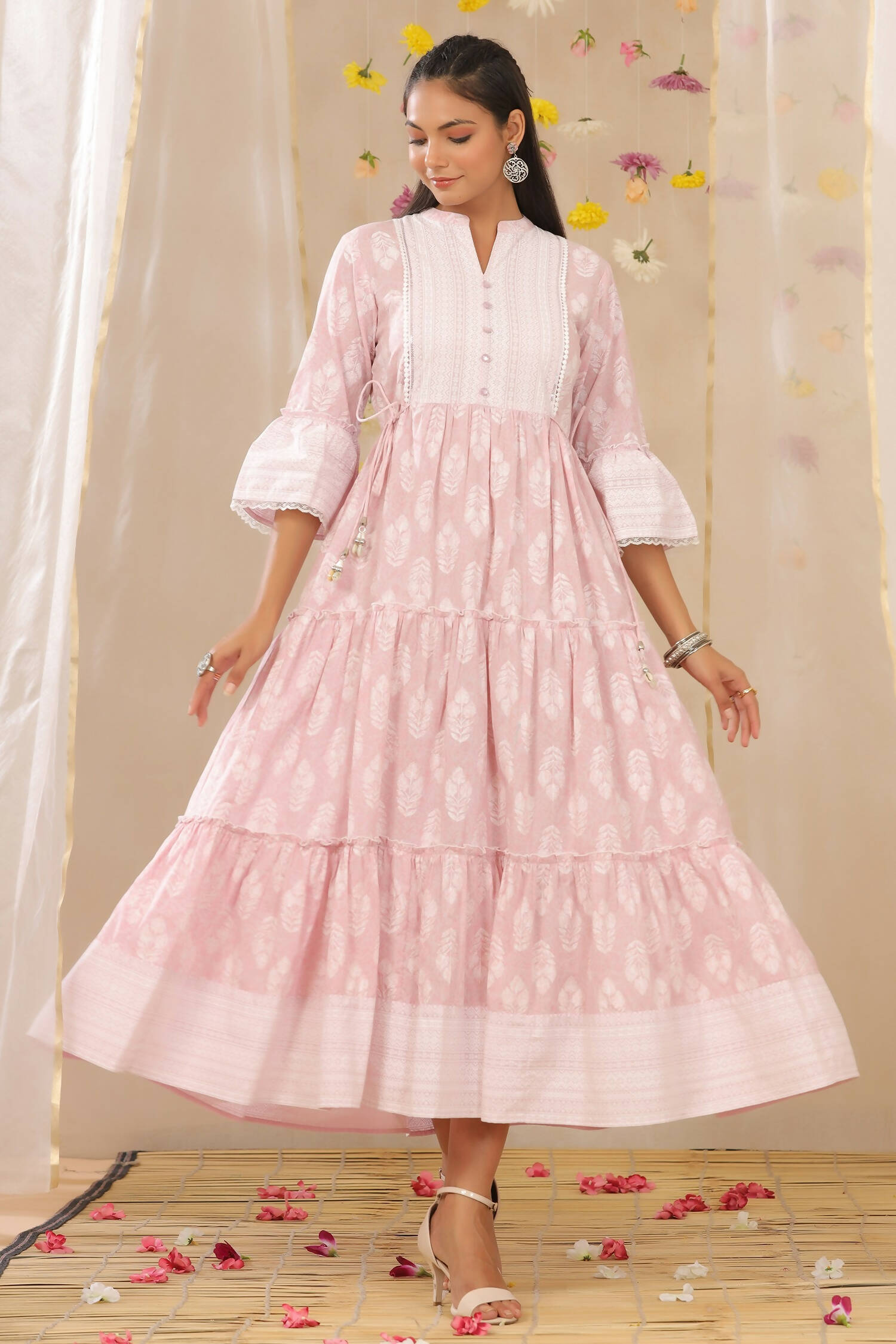 Juniper Womens Lavender Cambric Printed Tiered Dress With Flared Sleeve - Distacart