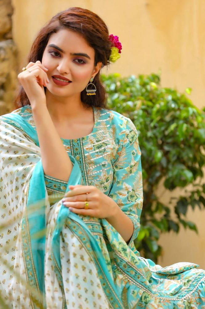 Yufta Blue Printed Tiered Kurta with Trouser and Dupatta