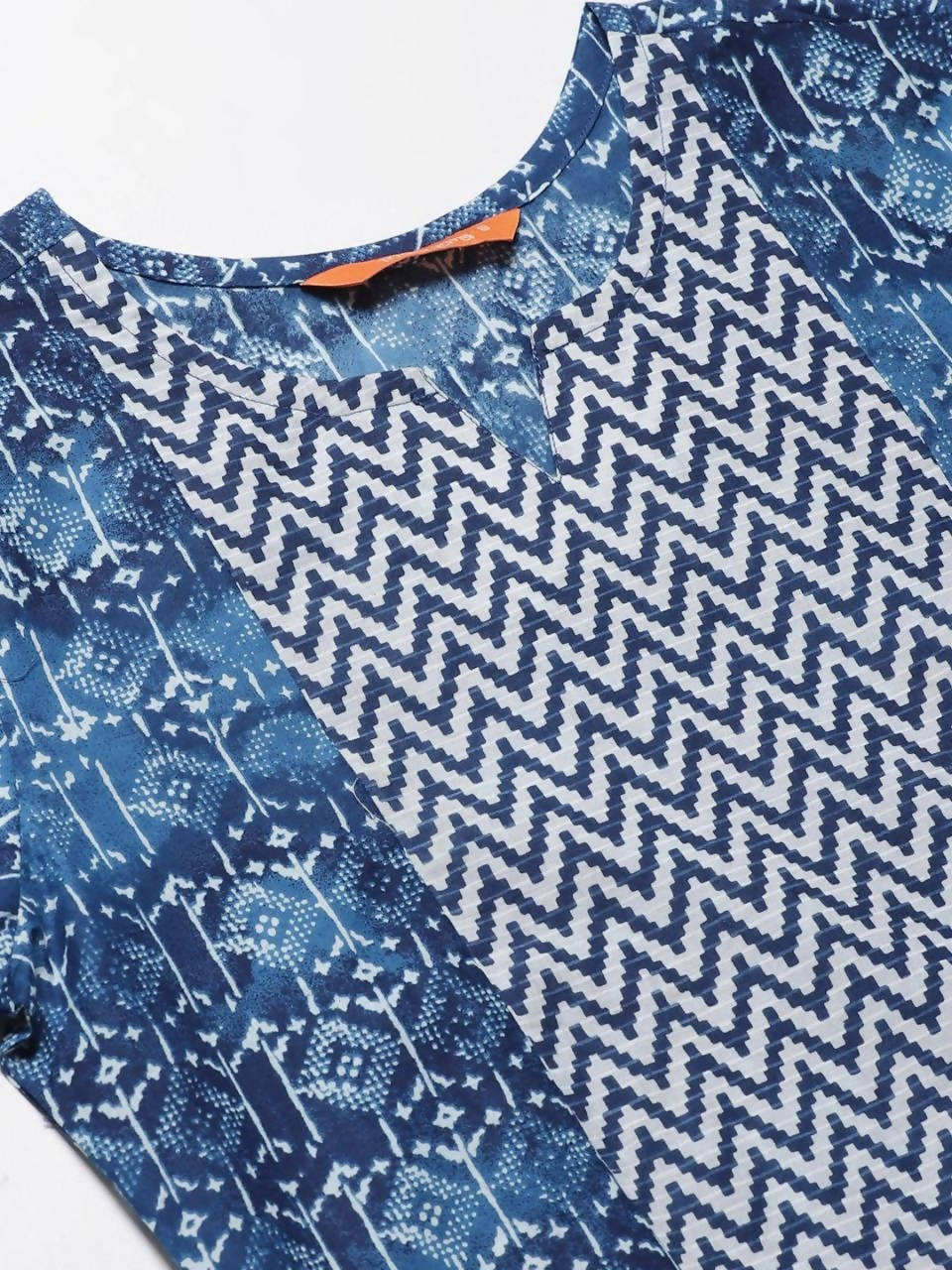 Vamika Blue Cotton Printed Party/Casual Wear Kurti