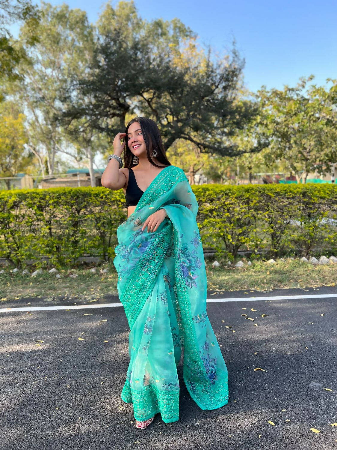 Vastrasky Sea Green Organza Saree - Distacart
