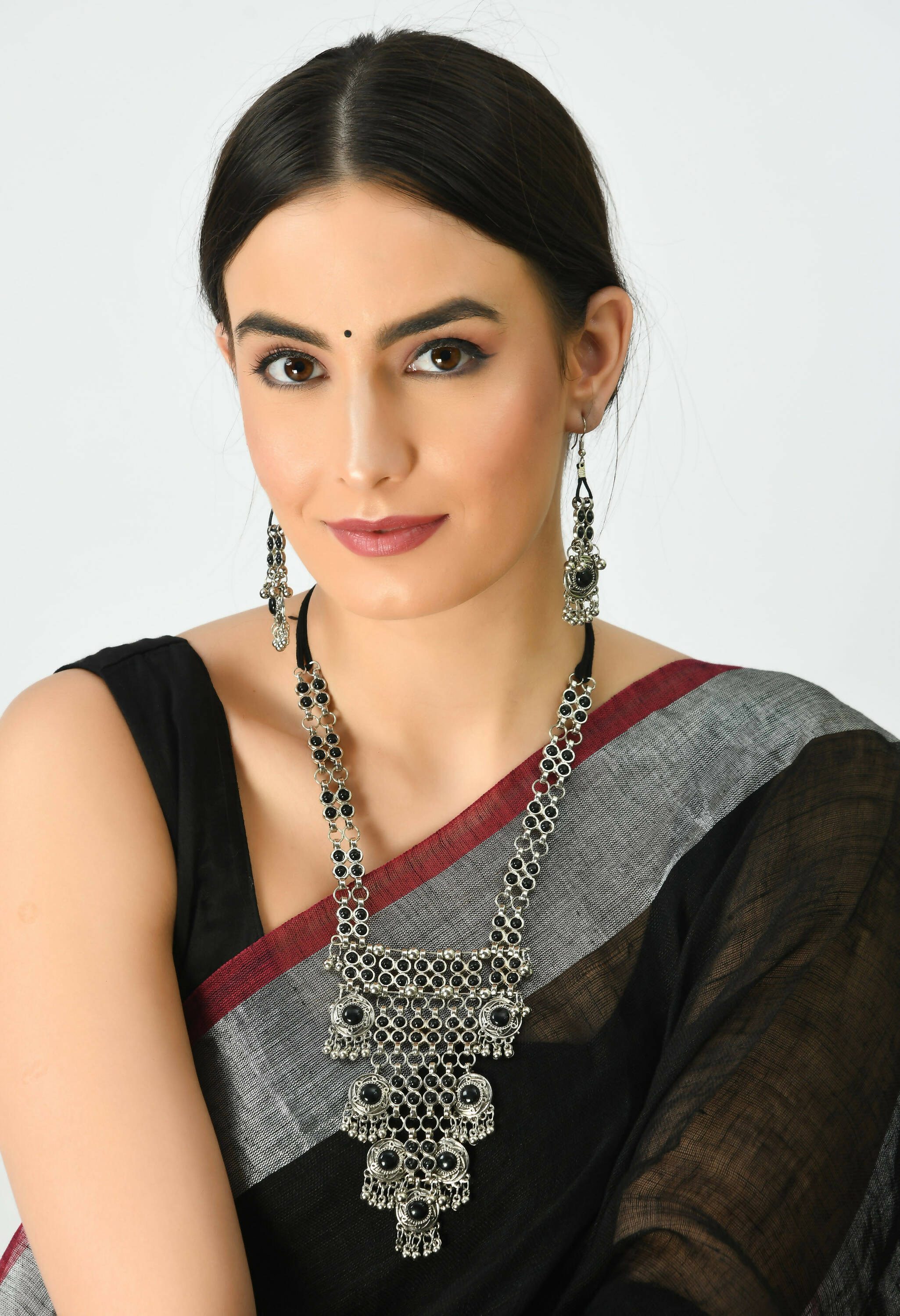 Mominos Fashion Johar Kamal Oxidised Silver-Plated Brass Finish Black Kundan Afghani Long Necklace For Women - Distacart