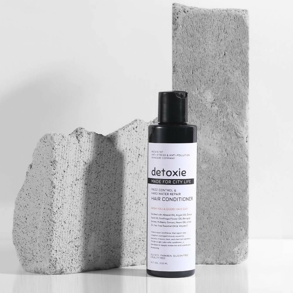 Detoxie Frizz Control & Hard Water Repair Hair Conditioner - Distacart
