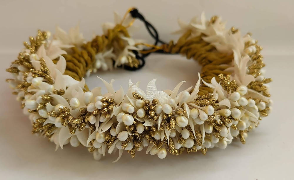 Trendy Bridal Hair Gajra - Distacart